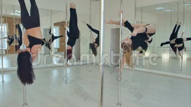 五名女子团体钢管舞舞蹈训练